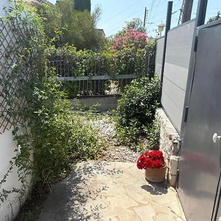 Meuble Grande Terrasse Piscine Parking Gratuit