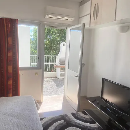 Meuble Grande Terrasse Piscine Parking Gratuit *
